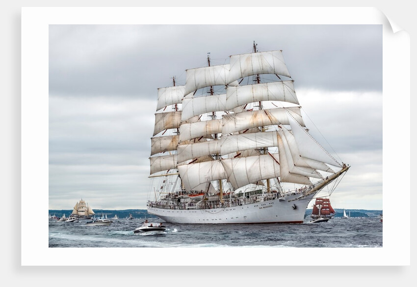 Full Rigger Dar Młodzieży by Richard Sibley