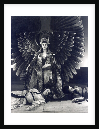 Antony and Cleopatra 1953, Cleopatra Iras and Charmian all commit suicide by Angus McBean
