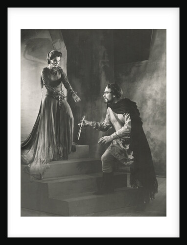 Macbeth 1955, Lady Macbeth asks for the daggers from Macbeth without scratch by Angus McBean
