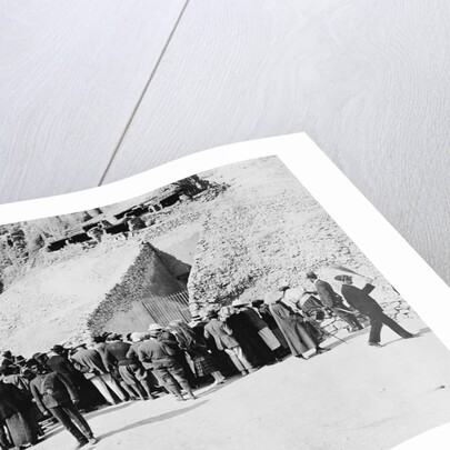 Crowd outside Tutankhamun's tomb by Harry Burton
