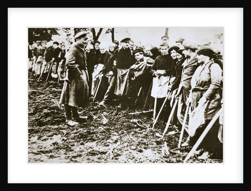 Townsfolk wait to scour the fields for potatoes left by farmers by Anonymous