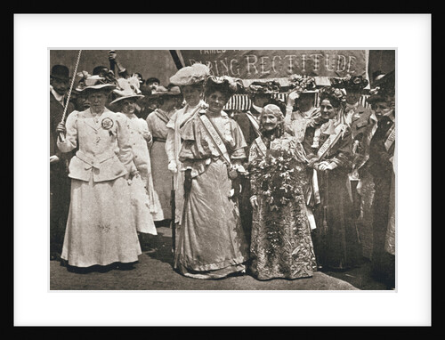 The head of the Women's Sunday Procession to Hyde Park by Anonymous
