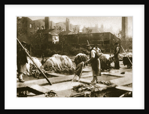 Making leather in the lime yard at Neckinger Mills by Anonymous