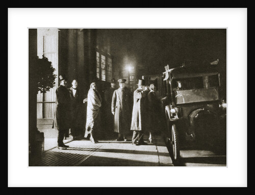 Members at the entrance of Murray's Club by Anonymous
