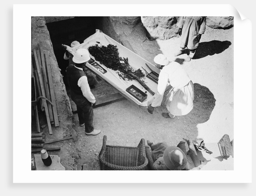 Funeral bouquet being removed from the tomb of Tutankhamun by Harry Burton