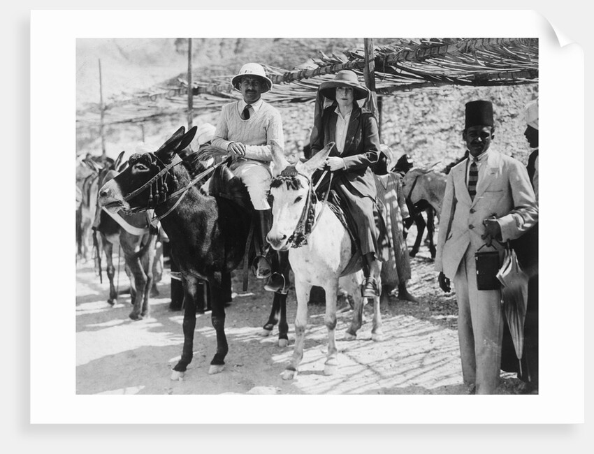 Visitors to the Tomb of Tutankhamun by Harry Burton