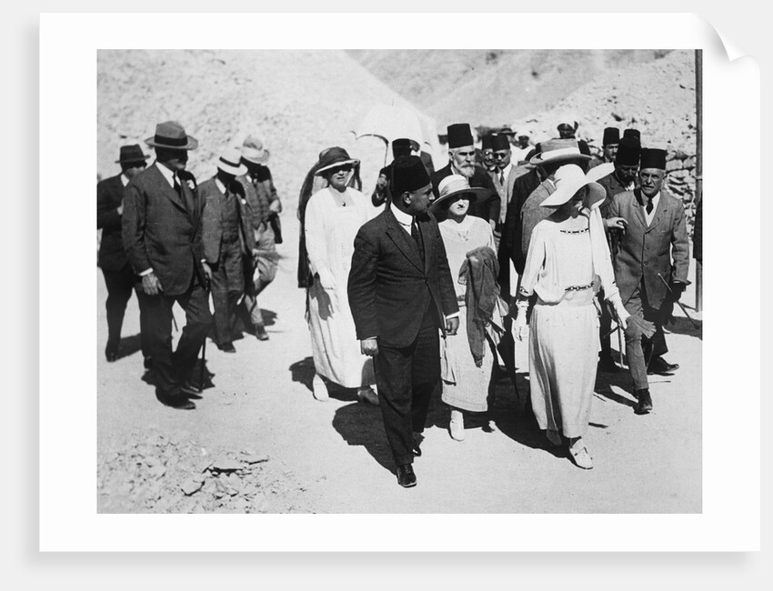 Distinguished visitors to the Tomb of Tutankhamun by Harry Burton
