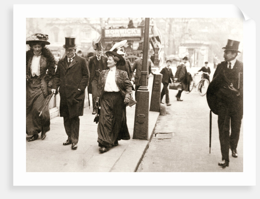 Suffragettes trying to speak to the Prime Minister by Anonymous