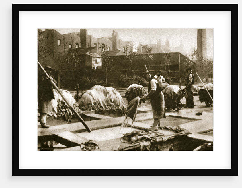 Making leather in the lime yard at Neckinger Mills by Anonymous