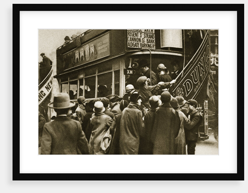 Londoners rushing for a bus on Ludgate Hill by Anonymous
