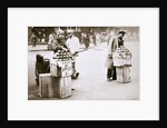 Jobless New Yorkers selling apples on the pavement by Anonymous