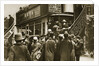 Londoners rushing for a bus on Ludgate Hill by Anonymous