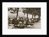 City workers lunching at Tower wharf, seated on old cannons by Anonymous