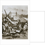 Roof garden of the Langbourne Club for City women by Anonymous