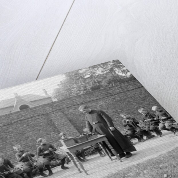 A Lesson in Rope-splicing and Knots by Andrew Pitcairn-Knowles