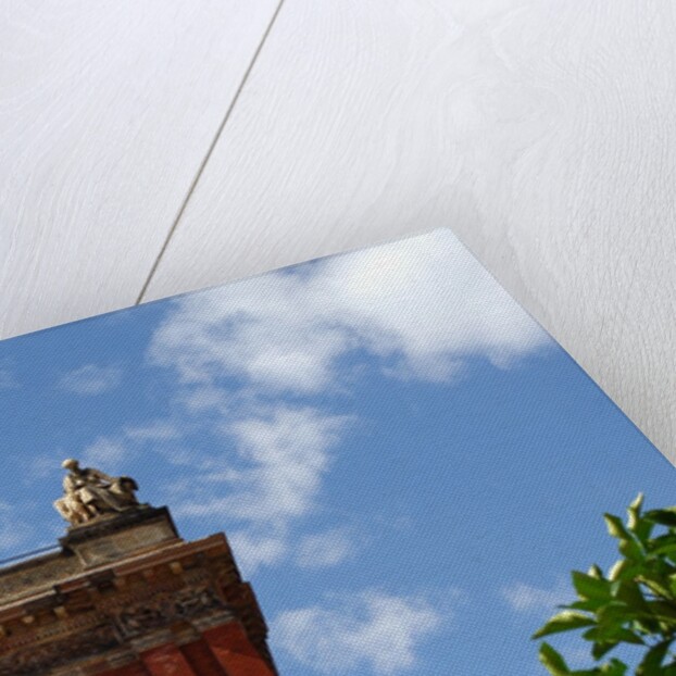 V&A Museum, John Madejski Garden, designed by Kim Wilkie by Stuart Cox