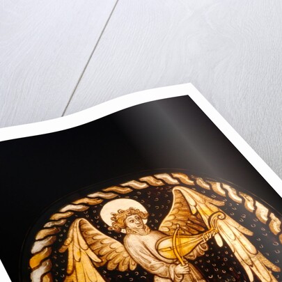 Roundel depicting an Angel playing a violin by Stuart Cox