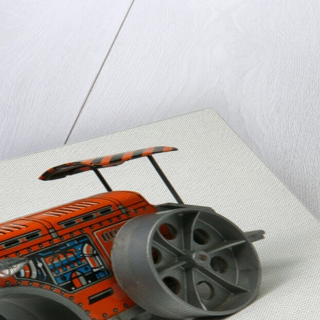 Clockwork toy steam roller by Unknown