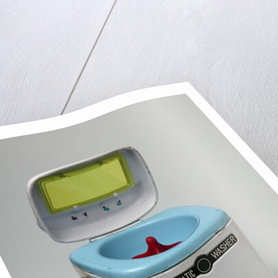 Clockwork toy washing machine by Unknown
