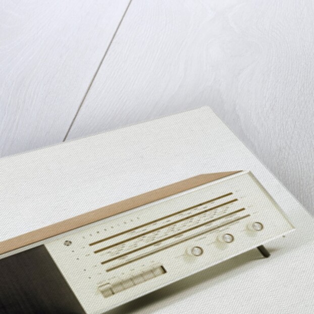 The Cambridge Radio Model 1108 by Robin Day