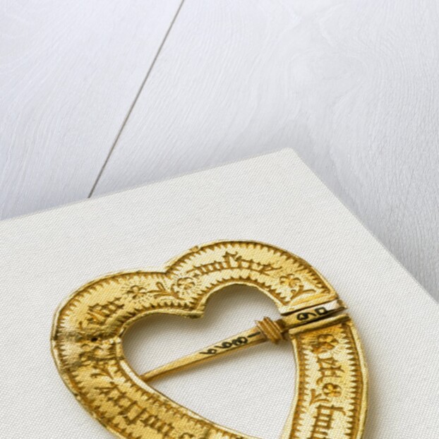Heart-shaped brooch by Unknown