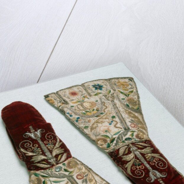 Pair of mittens. England, 1600 by Unknown