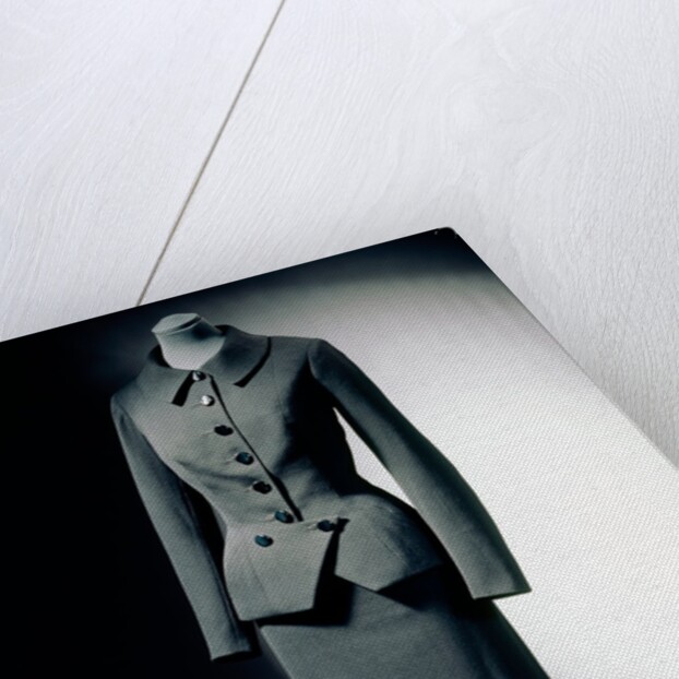 Tailored suit by Michael Donéllan