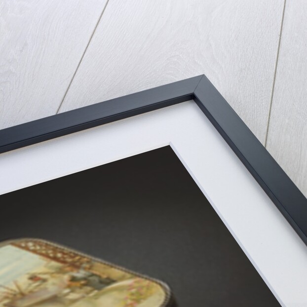 Biscuit tin by Boorne & Stevens Huntley