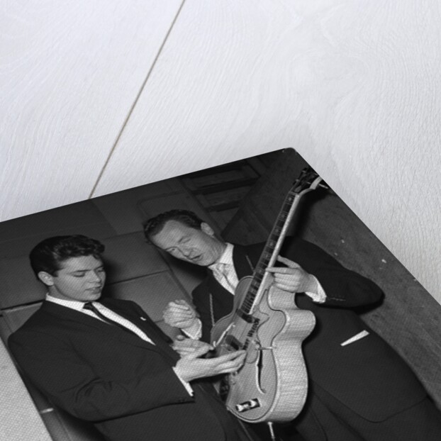 Bert Weedon with Cliff Richard by Harry Hammond
