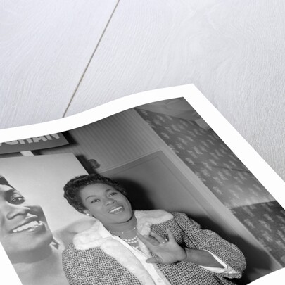 Sarah Vaughan at a London reception by Harry Hammond