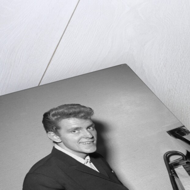 Shane Fenton, aka Alvin Stardust by Harry Hammond