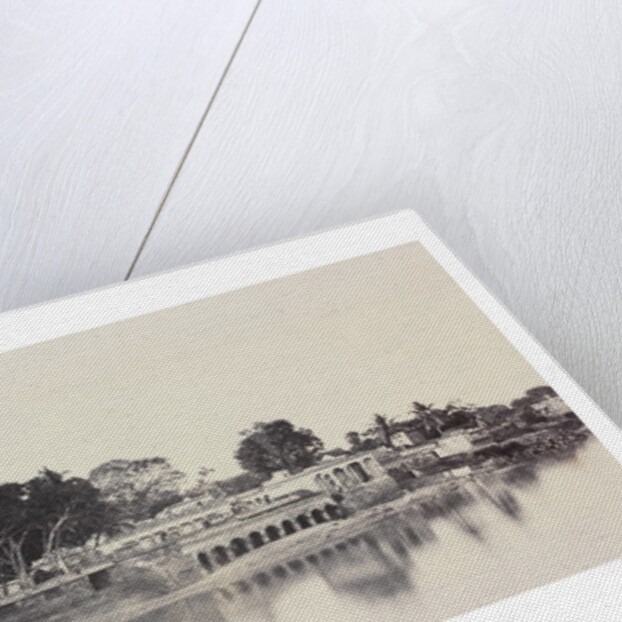 Ghats near the south end of the Bridge by Captain Linnaeus Tripe
