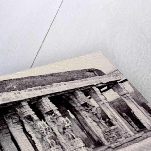 Part of the Front of the Sashanarayana Mundapum by Captain Linnaeus Tripe