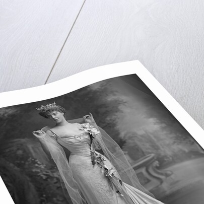 Daisy, Princess of Pless by Lafayette Portrait Studios