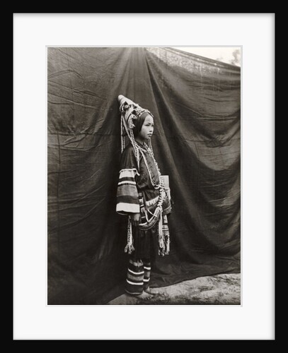 A woman of the Southern Shan States by Unknown