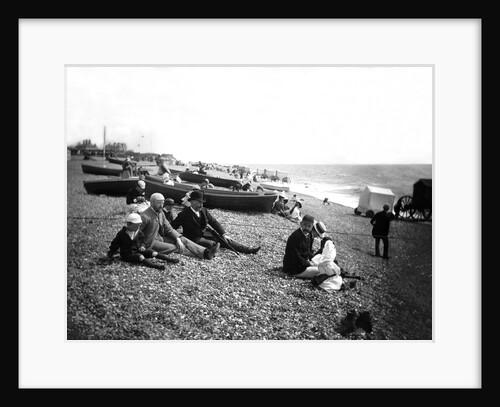At the seaside by Unknown