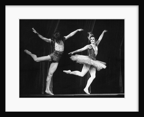 Rudolf Nureyev and Lynn Seymore in Side Shaw by Anthony Crickmay