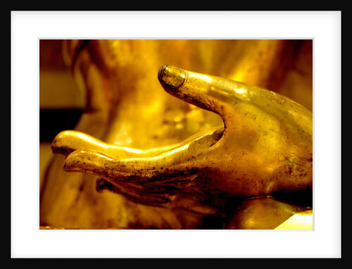 Hand, detail of seated Buddha by Stuart Cox