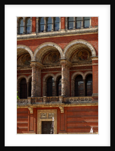 V&A Museum, John Madejski Garden, designed by Kim Wilkie by Stuart Cox