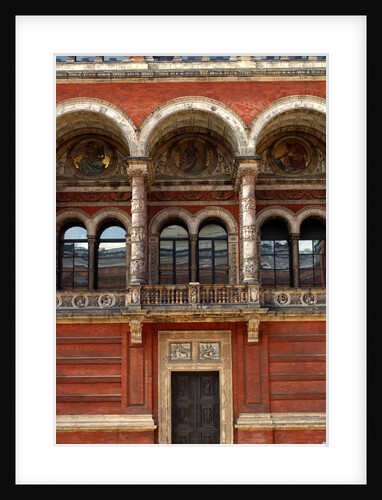 V&A Museum, John Madejski Garden, designed by Kim Wilkie by Stuart Cox