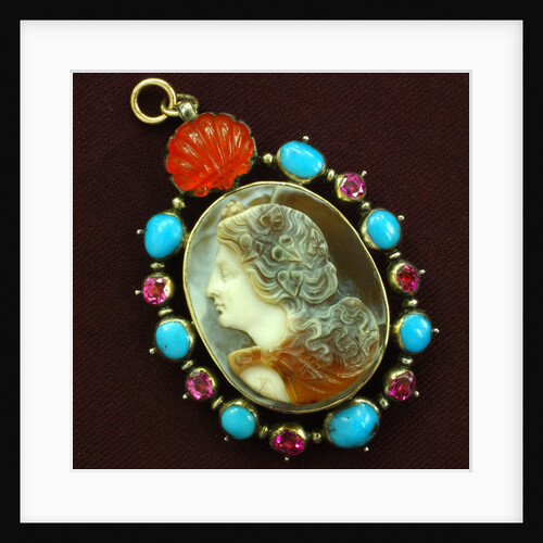 Cameo pendant by Stuart Cox
