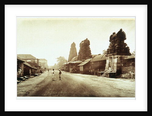 Street view of Tanjou by Samuel Bourne