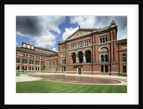 V&A Museum, John Madejski Garden by Anonymous