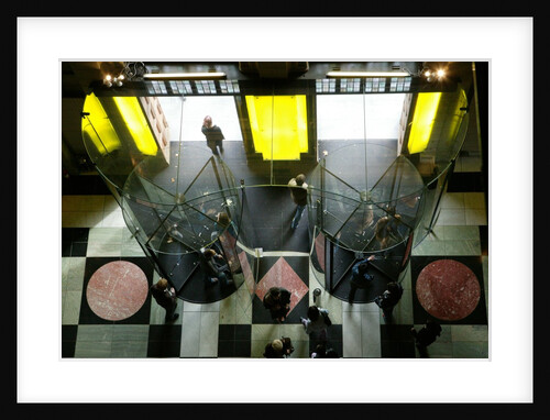Main entrance at the V&A Museum by Anonymous