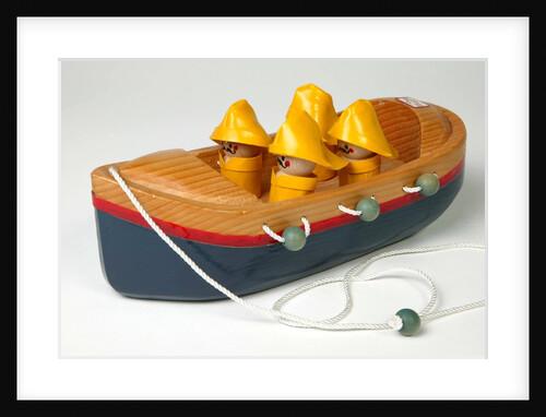Pull along lifeboat by Halfpenny Workshops