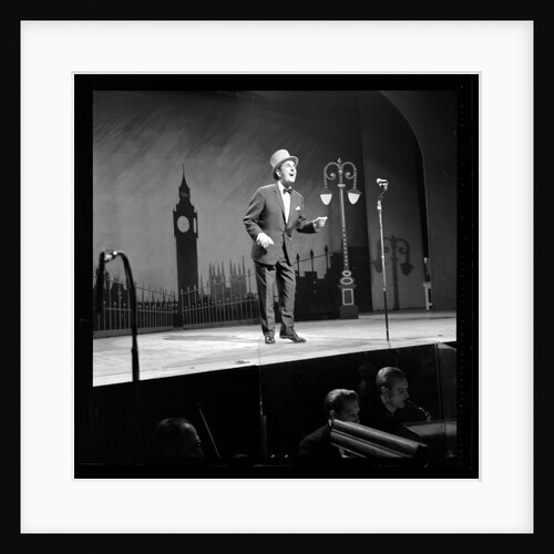 Stanley Holloway by Harry Hammond