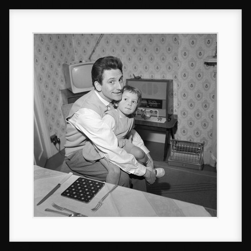 Lonnie Donegan with his daughter by Harry Hammond