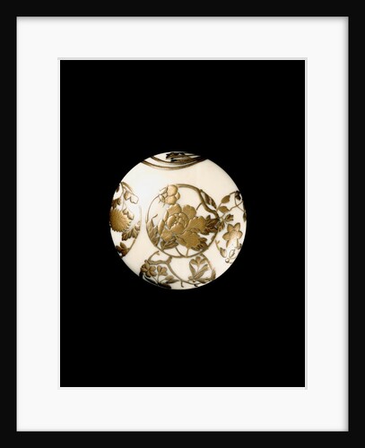Netsuke button by Moei