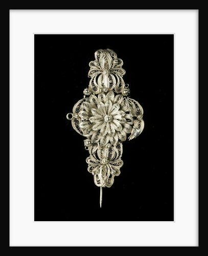 Brooch by Unknown