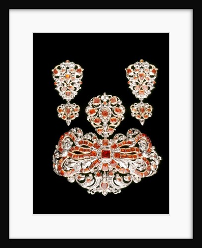 Bodice ornament and earrings by Unknown